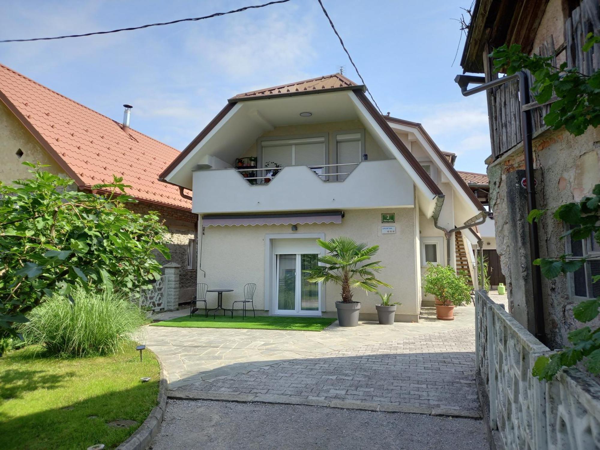 Stara Jezica Apartments With Wifi Любляна Екстер'єр фото